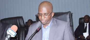 内亚政府与英国ALUFER矿业公司签署铝矾土矿