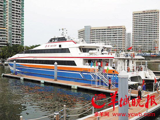 珠海高速客轮从水路直奔三亚海角