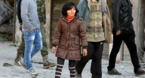 资料图片：阿勒颇城内仍有数十万平民被困。