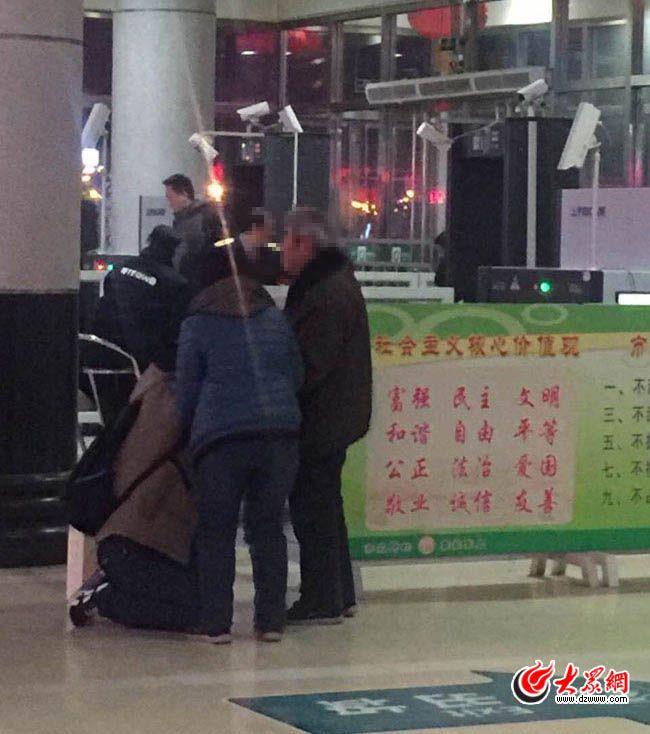 跪別父母