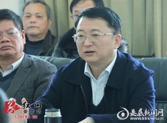 何文君一行到娄底市教育局调研