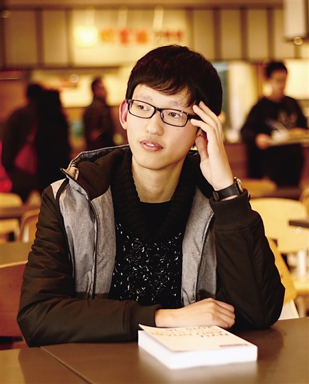 000元奖学金!这所神校全球最难考 为何录取他