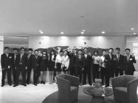 一群高中生创业团队 研发午睡枕月销量破千