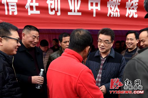 岳阳市有多少人口_口 岳阳日报全媒体记者 -居民养老保险与职工养老保险可双(3)