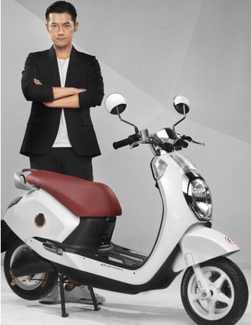 2016年胡歌霸屏广告圈,成最赚钱男神