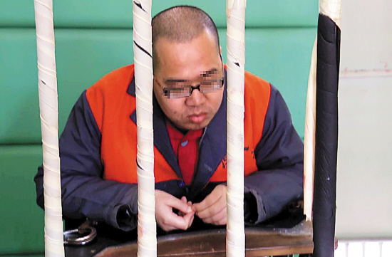 12人犯罪团伙以166家公司名义虚开近百亿元增