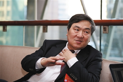 2014年3月4日，全国人大代表包景岭接受新京报专访。资料图片/新京报记者 侯少卿 摄