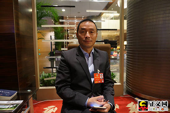 施杰委员:应出台律师核实证据司法解释