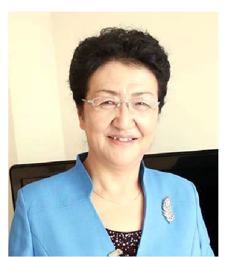 拜秀花代表:对问题少年要既教育又惩戒