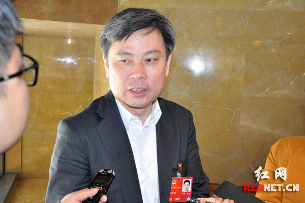 常务副董事长_华为副董事长(2)