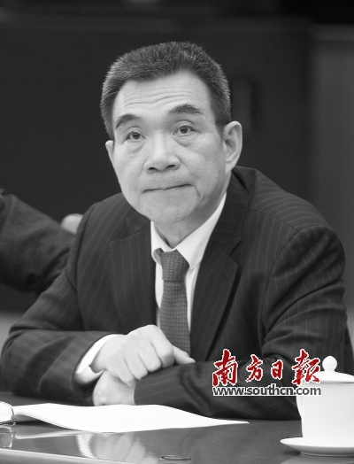 赤字用在刀刃上也可稳定经济增长_新浪新闻