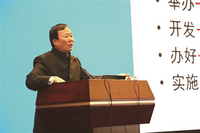 新华保险:加快转型发展 强化自主经营