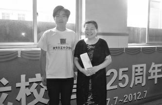 高三应届生转投复读学校拼 毅力 搏高分 只为冲