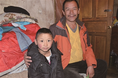 晨报水滴公益爱心包裹春季篇启动