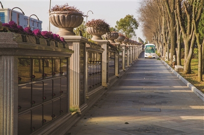 选择几千元壁葬也能享受有尊严的服务