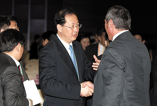 上千中外企业聚首广州寻找合作共赢机遇