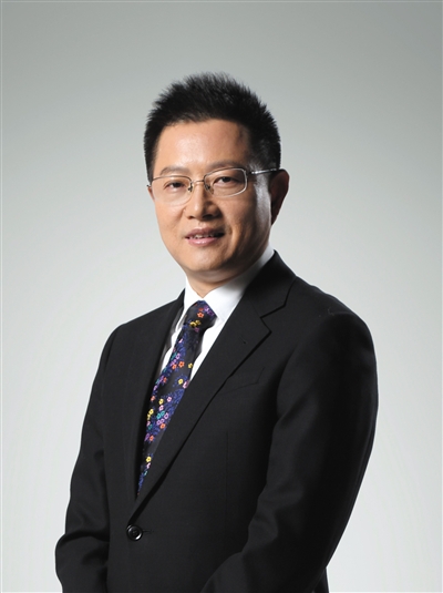 董事长的着装_职业女性着装图片