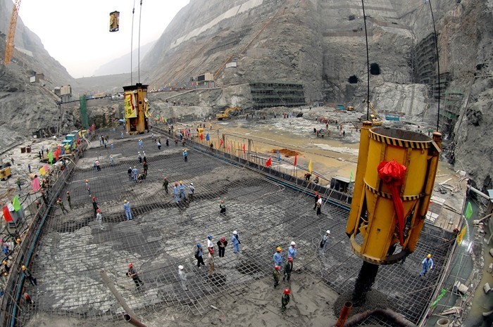 【媒体关注】四川日报:阿尔法狗守护37层楼