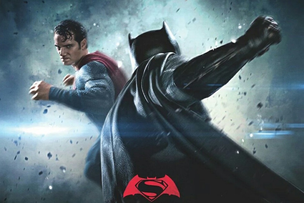 蝙蝠侠完胜超人说明:外星人也斗不过富二代-