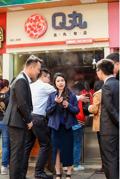 网红二月丫头复出 融资千万卖Q丸