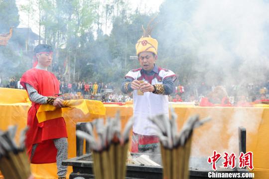 仡佬族人口_务川即将举行仡佬族祭天朝祖祭祀节,时间地点都在这里
