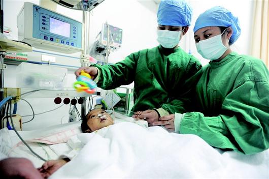 全省最小换肝宝贝手术成功