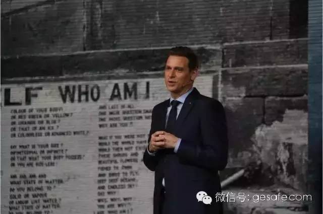 今天去华为P9伦敦发布会,看完差点儿把手里iP