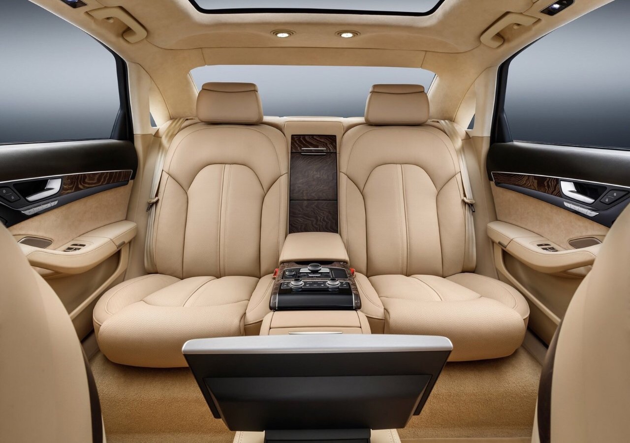 奥迪A8L加长限量版,全球仅限一台