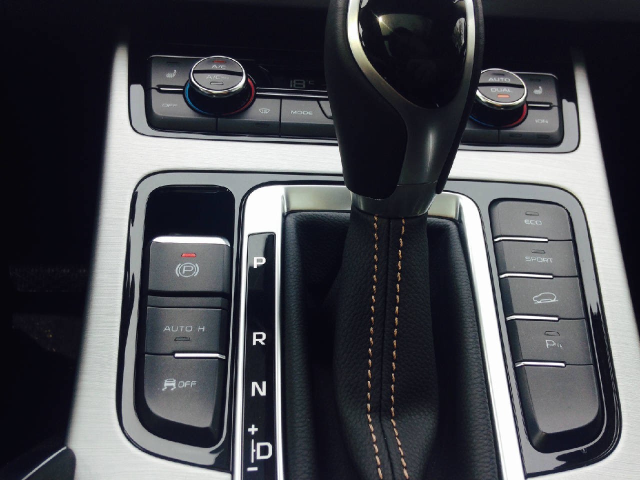 试驾|竹海与美相约,感受吉利博越