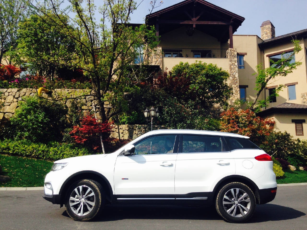 试驾|竹海与美相约,感受吉利博越