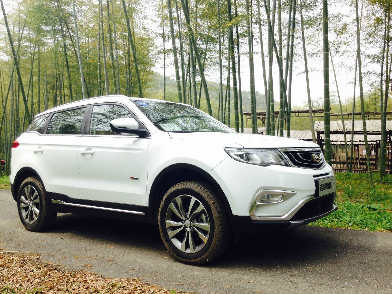 试驾|竹海与美相约,感受吉利博越