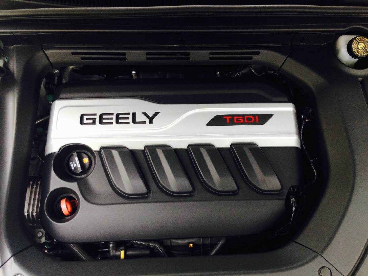 试驾|竹海与美相约,感受吉利博越