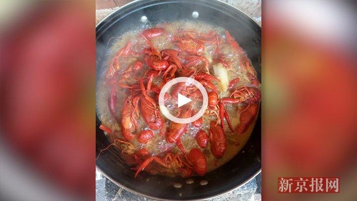 爱吃小龙虾的千万注意了!寄生虫太惊人女子吃