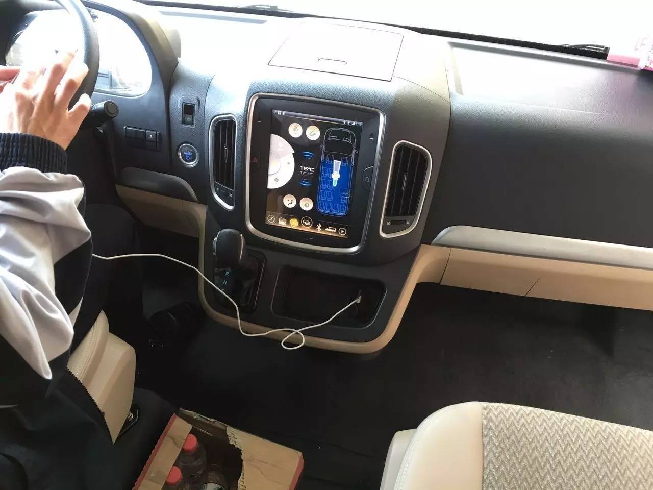 李嘉诚也要造车啦!长江电动车抢跑下线