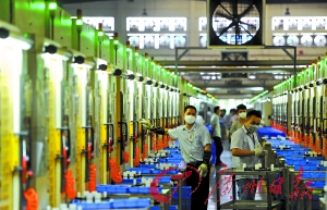 机器人工程师月薪上万元