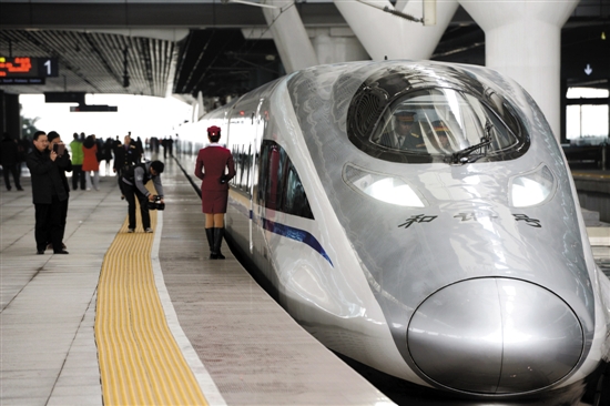 广州站可以坐高铁了