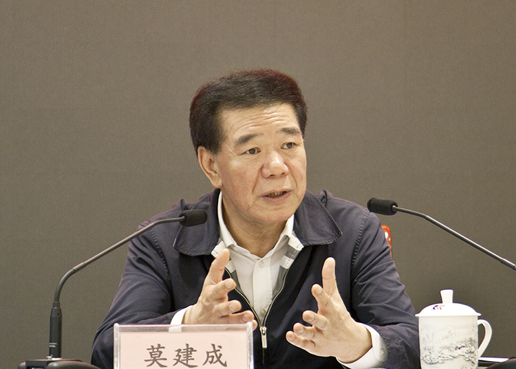 副书记排名_团委副书记汪昱妻子图(2)