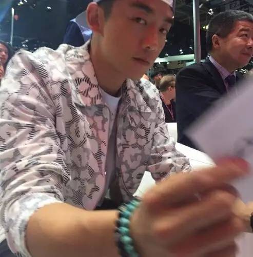 大咖云集,北京车展简直就是明星见面会!