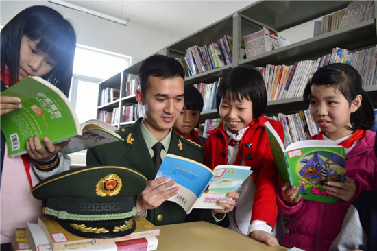 福清边检站进小学开展读书活动