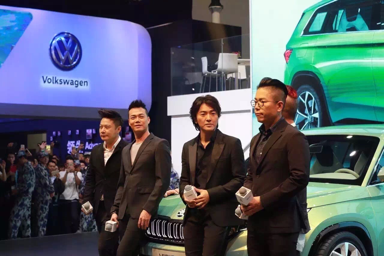 大咖云集,北京车展简直就是明星见面会!