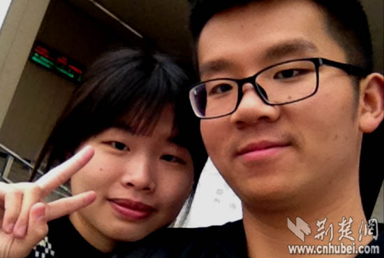 武汉学霸情侣携手读研美国佛罗里达大学