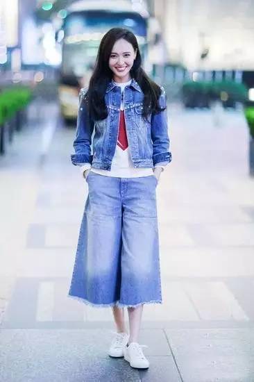 唐嫣阔腿裤神似婴儿连体服