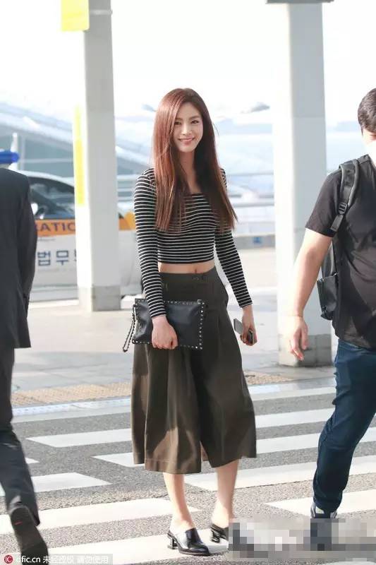 唐嫣阔腿裤神似婴儿连体服