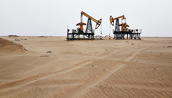 首季中石化净利润同比增两倍 中石油却亏了13
