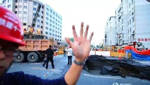 中国协警,何以成为全球网红?