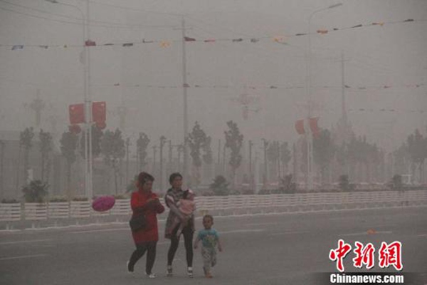 沙尘持续影响新疆南部 专家称系厄尔尼诺所致