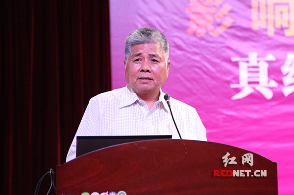 服装界大佬杨勋与湖南师大学子聊创业