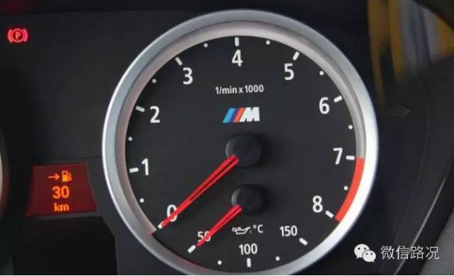 手挡和自动挡应该分别在多少转速升档?