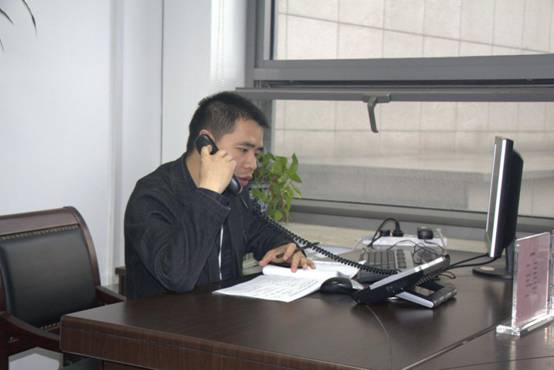 跟着镜头去看浙江温州信访举报直查快办_新浪