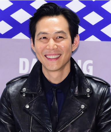 型男李政宰和bigbang里TOP是至亲？坏大叔经历好励志